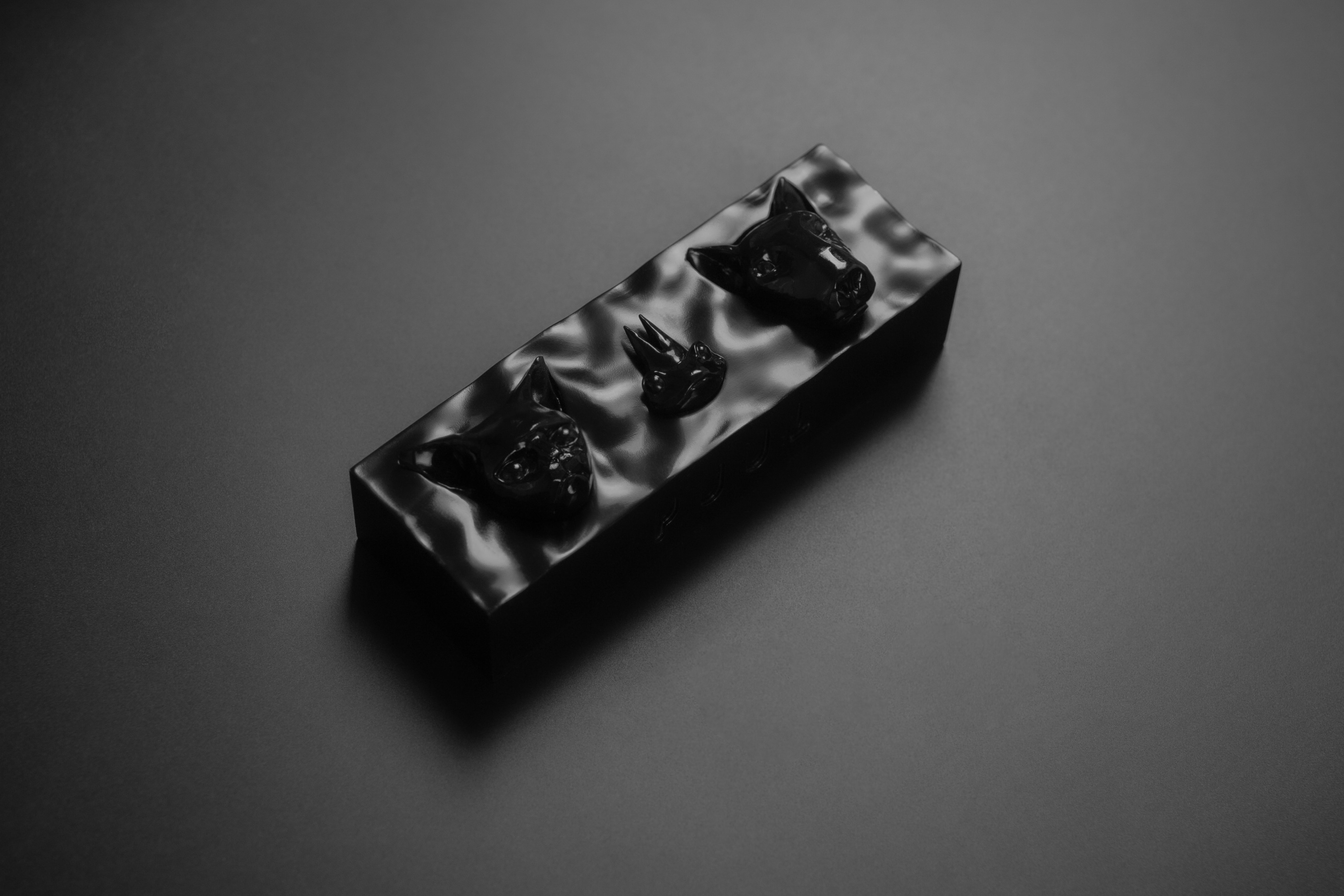 POOL-TOY_01